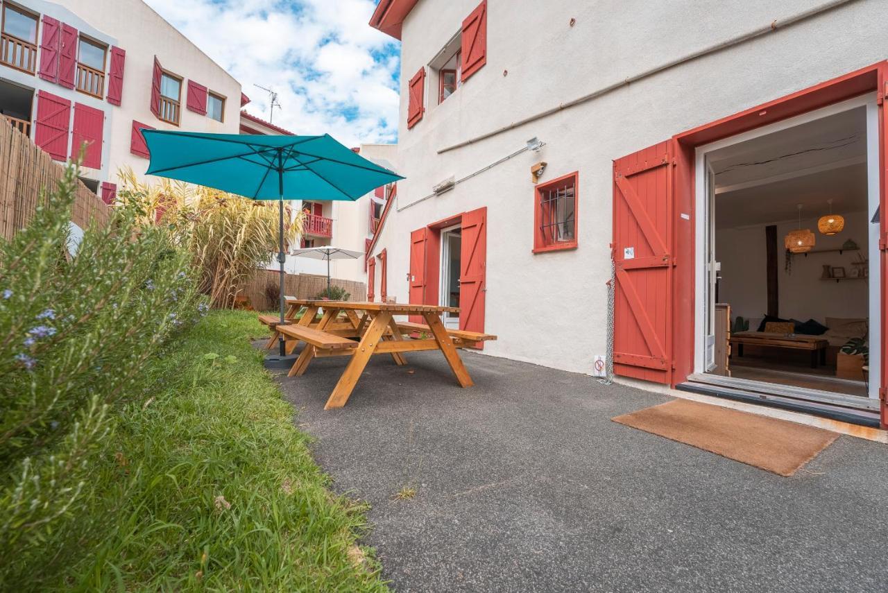 Garden - Utopy Hostel Biarritz Eksteriør billede